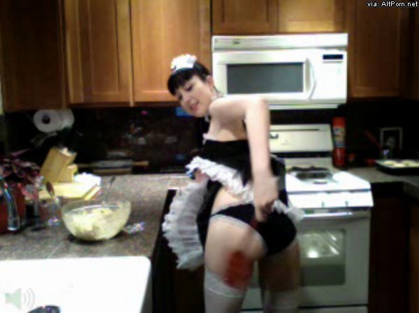 Sexy Goth Dreamgirl Vampette Cooking Cookies for Fans