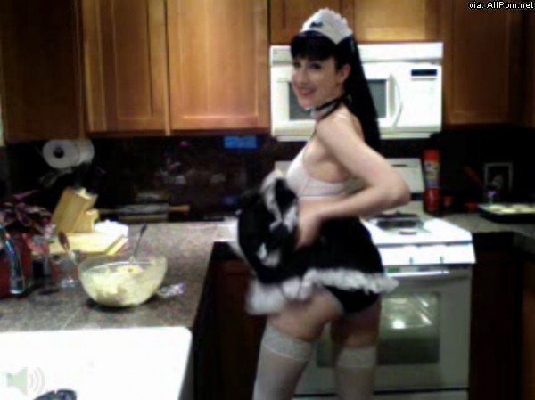 Sexy Goth Dreamgirl Vampette Cooking Cookies for Fans