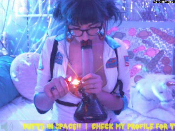 Hunny Bear 420 in Outer Space