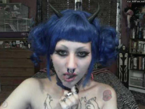 LeRenardRouge Gorgeous Super-Modified Blue Hair with Horns