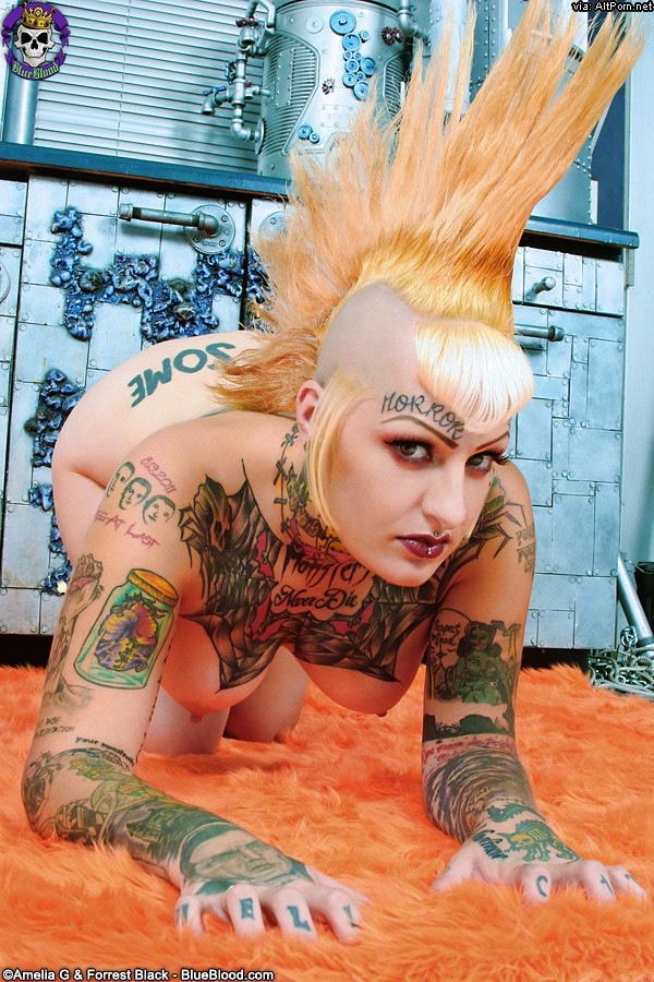 BlueBlood: Hot Tattooed Horror Punk Babe Miss Monster