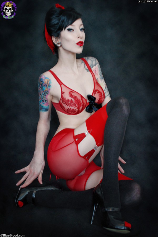 GothicSluts: Goth Babe Razor Candi in Hot Red Lingerie