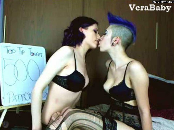 Vera Baby Gives Kissing Lessons to Mohawk Babe