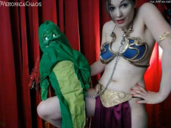 Passion of Covers Slave Leia, David Bowie Jabba Duet