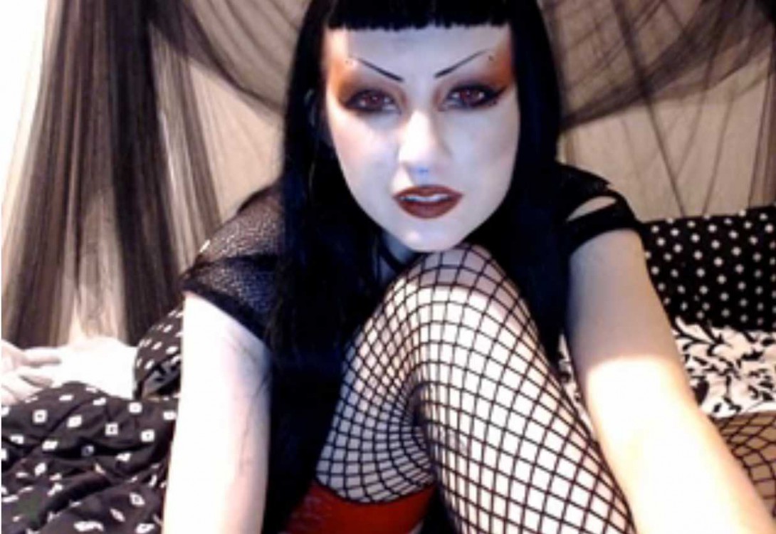 Vampire Goth Girl Poison Girl