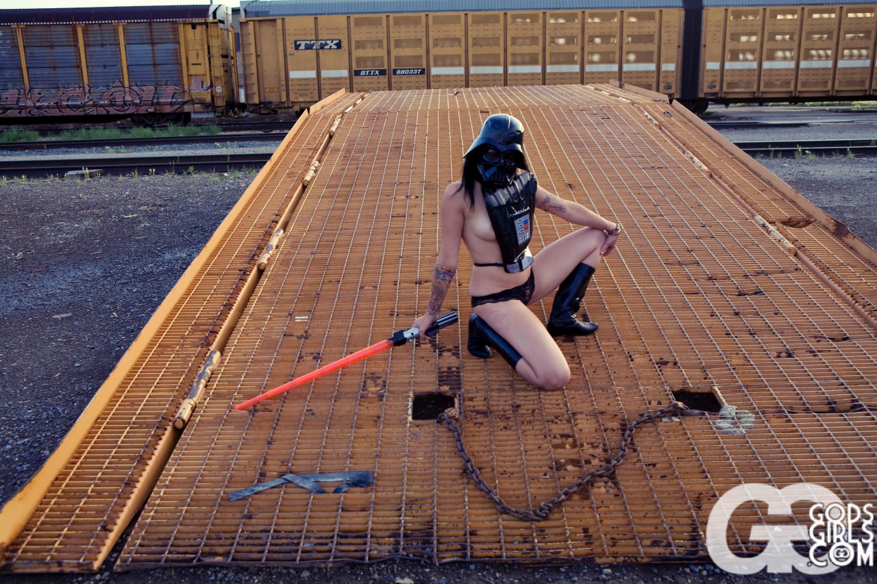 GodsGirls: Join The Sensual Side Of The Force With Kyle