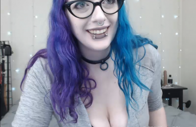 Willowkitty Is A Nocturnal Queen With Great Tits