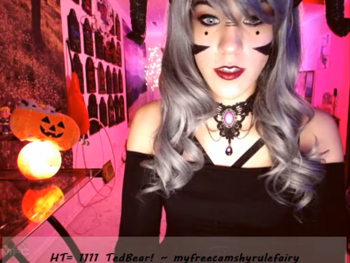 SpoopyFairy Is A Dazzling Succubus Babe