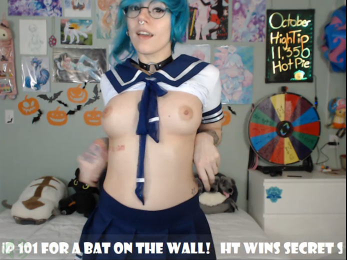 Miss_Mao Excites With Her Adorable Boobs