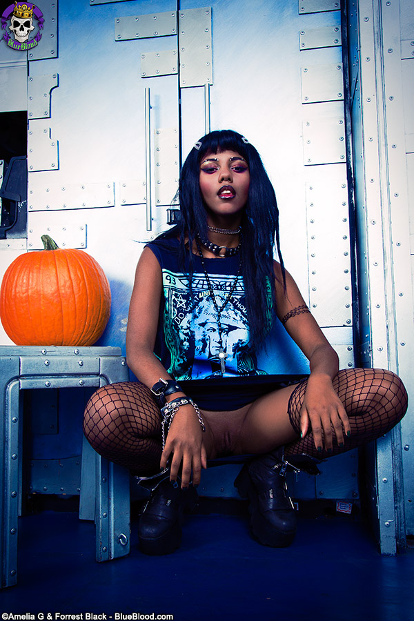 GothicSluts: Carving Pumpkins With Cooper