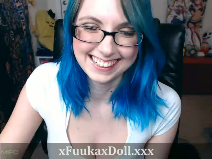 XFuukaX Has A Great Smile And A Mesmerizing Rack