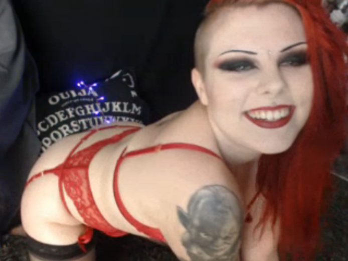 MorticiaMorg Is Ravishing In Red