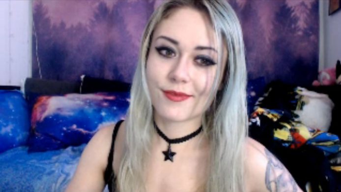 TheSweetWitch Is A Geek Dream Girl