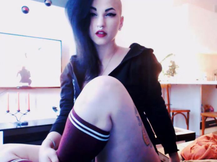 LeviTheWinter Tempts Us With Gorgeous Goth Booty