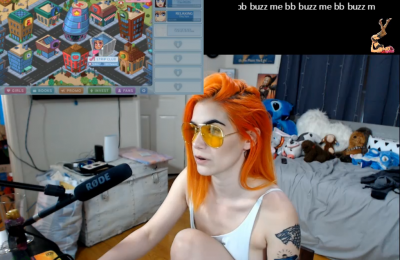 HackerGirl Plays HunieCam Studio For a Cam-Ception Experience