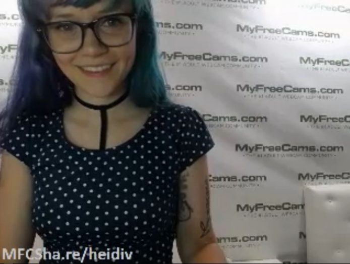 Heidiv And Her Booty Invade America