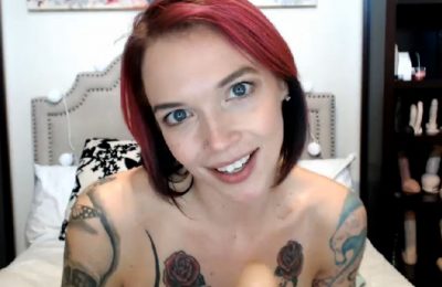 AnnaBellPeaks Starts Your Weekend Off With A Cumshow