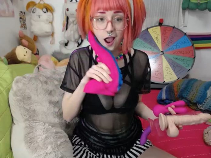 KawaiiKushy Wants To Show You Her Toys