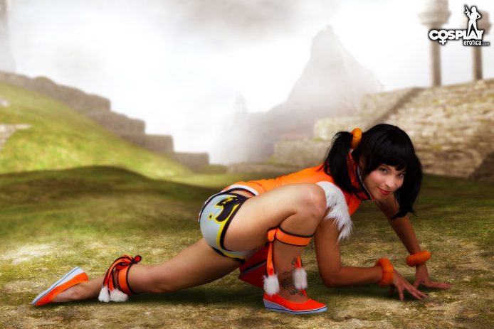 Cosplay Erotica: Zoey and the East