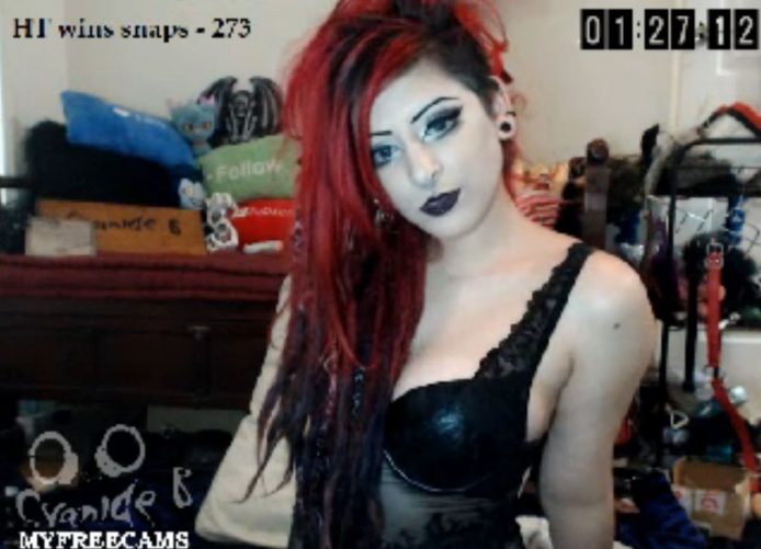 Cyanide_B Is Giving Us Some Goth Booty And Beauty