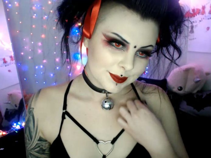 MorticiaMorg Brings Us Some Serious Goth Cuteness