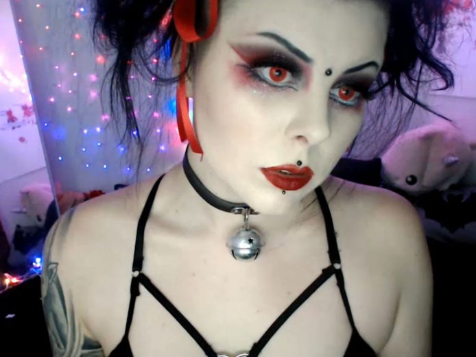MorticiaMorg Brings Us Some Serious Goth Cuteness