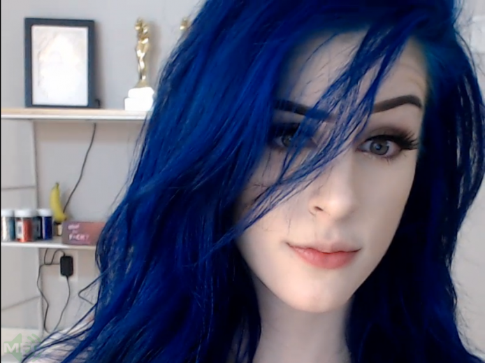 Kati3kat Throws A Wild Party And Showcases Her Fellatiating Skills