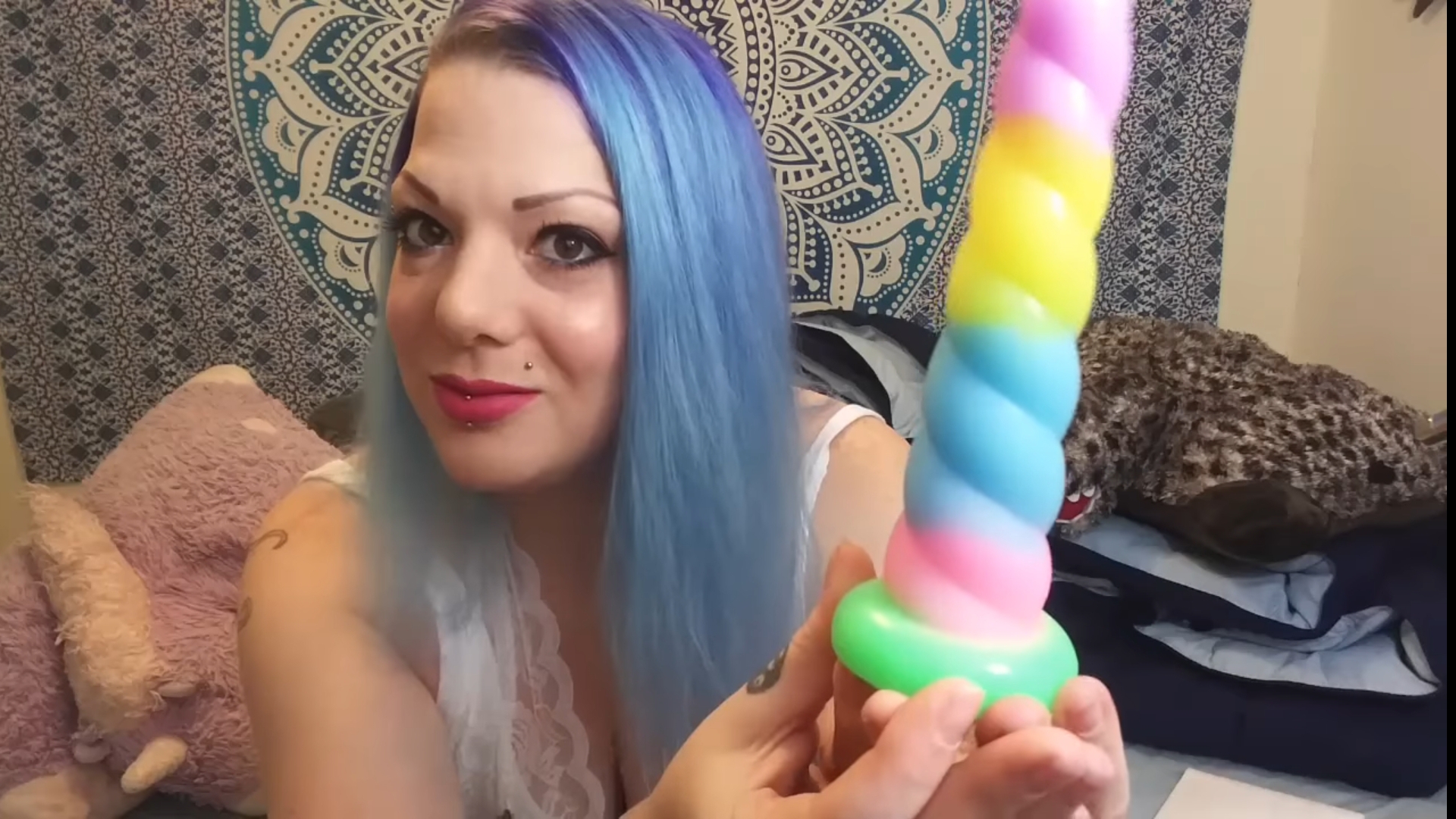 Sex Toys Unboxing Split Peaches Unicorn Horn AltPornnet Altporn