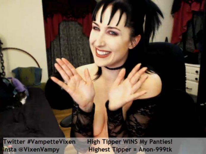 Vampette Brings Us Some Late Night Darkness