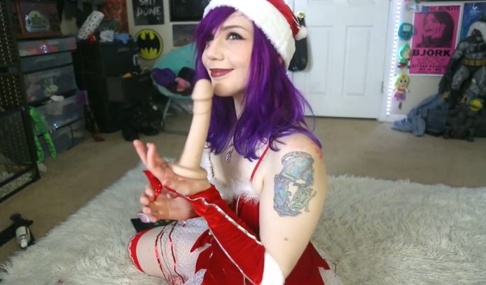 Tricky_Nymph Serves Up Some Holiday Twerky