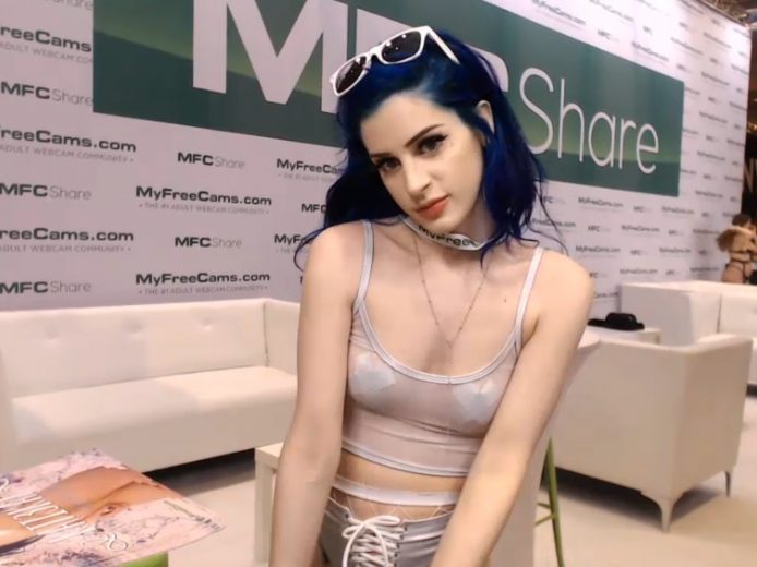 Kati3kat Is Dressed In White At The Adult Entertainment Expo