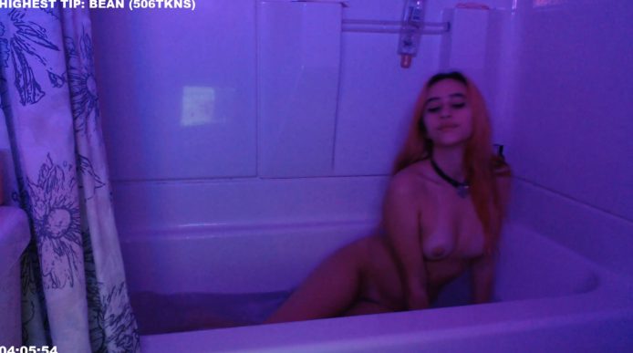 Enjoy A Sexy Bath With Cherrygurl