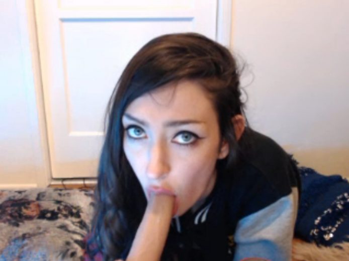CoconutKitten Shows What Those Lips Can Do