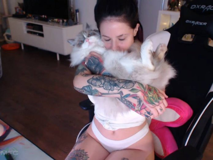 Meet Absolute Hottie imnotlaika And Her Adorable Kitty