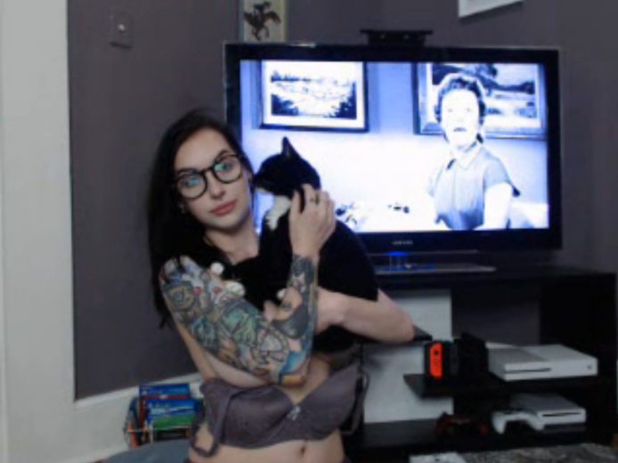 Join Cubbixoxo For A Sexy Movie Night