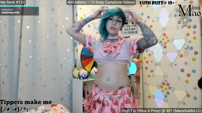 Miss_Mao Is Looking Berry Sexy Tonight