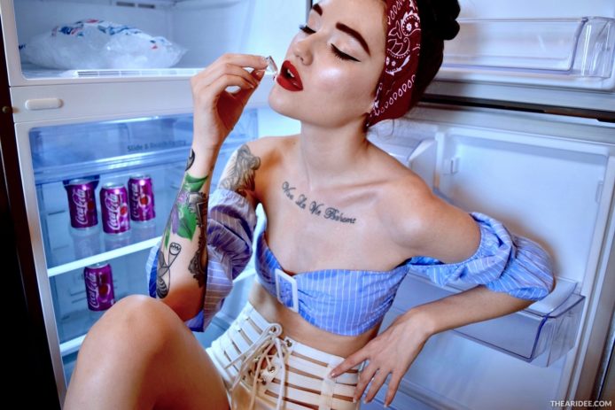 TheAriDee: Ari Dee Cools Off During A Heatwave