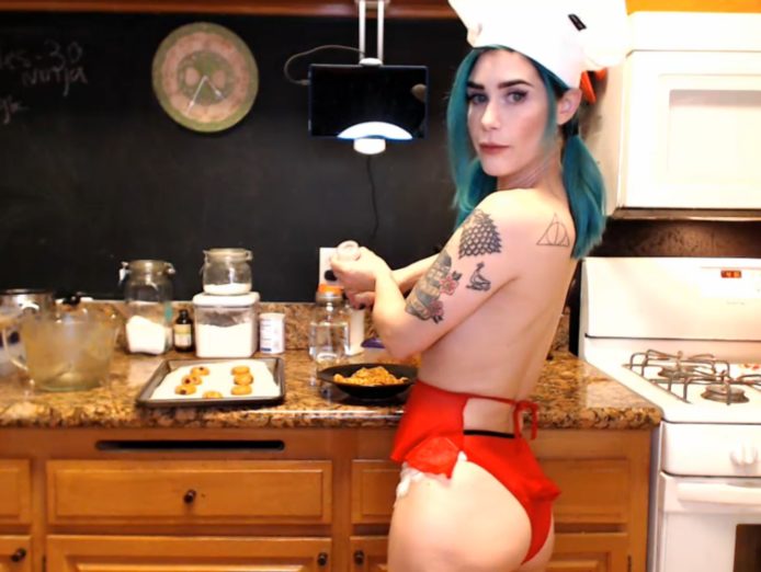 HackerGirl Heats Things Up In The Kitchen