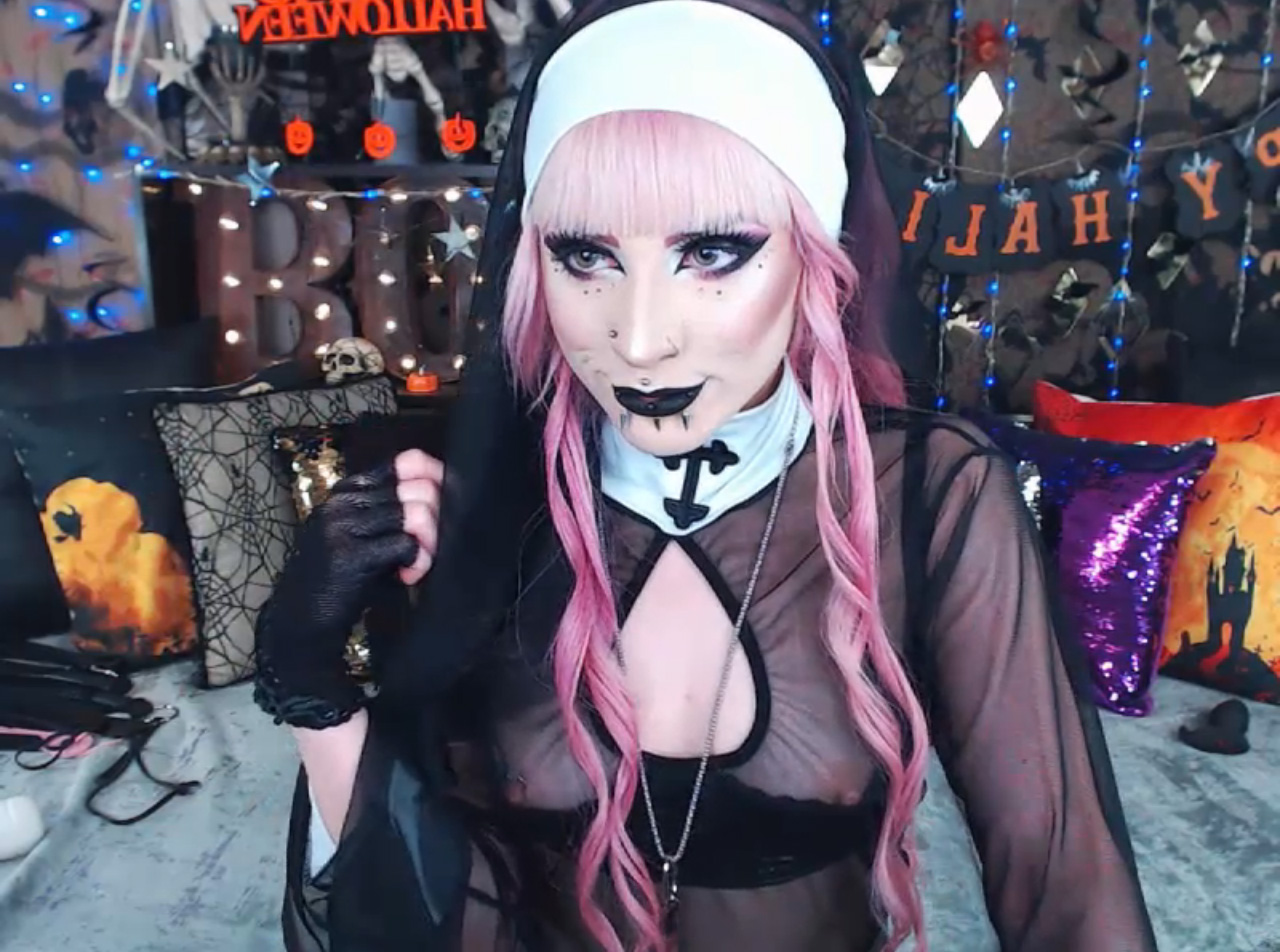 Naughty Nun Xandria_666 Wants To Be Punished For Her Sins