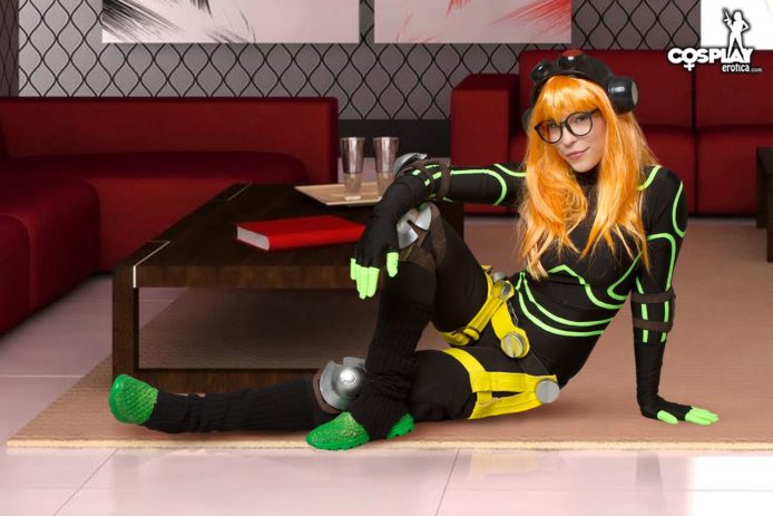 CosplayErotica: Zoey Shows Off Her Introverted Persona As Futaba