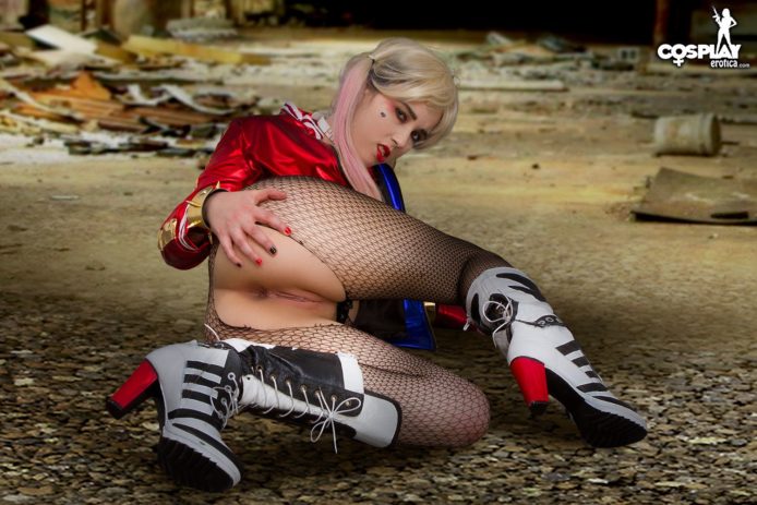 CosplayErotica: Stacy Goes Crazy As Harley Quinn