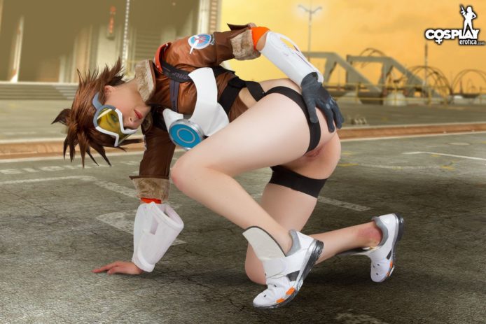 CosplayErotica: Stacy Is One Hot Tracer 