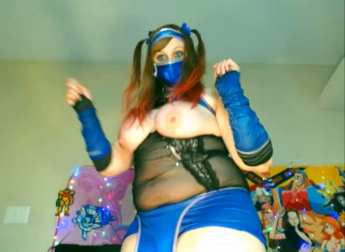 BabyZelda Shows Off Her Dance Moves As A Sexy Kitana