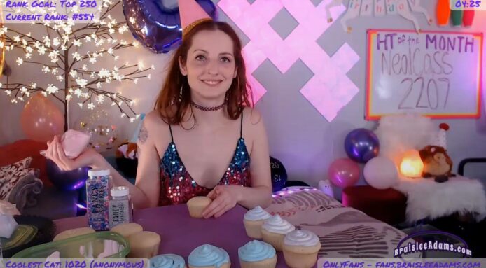 BraisleeAdams Hosts A Super Soft Birthday Party (With Cupcakes)