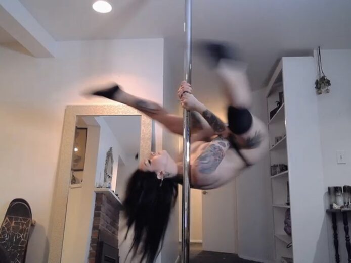 FerynSuicide Shows Off Her Pole Dancing Skills