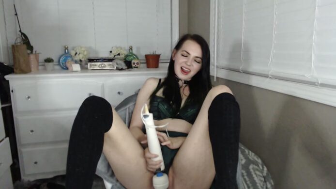 LilyKush Loves To Play