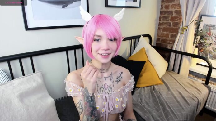 XLittleCandyX Is A Sexy, Little Succubus That Wants To Play