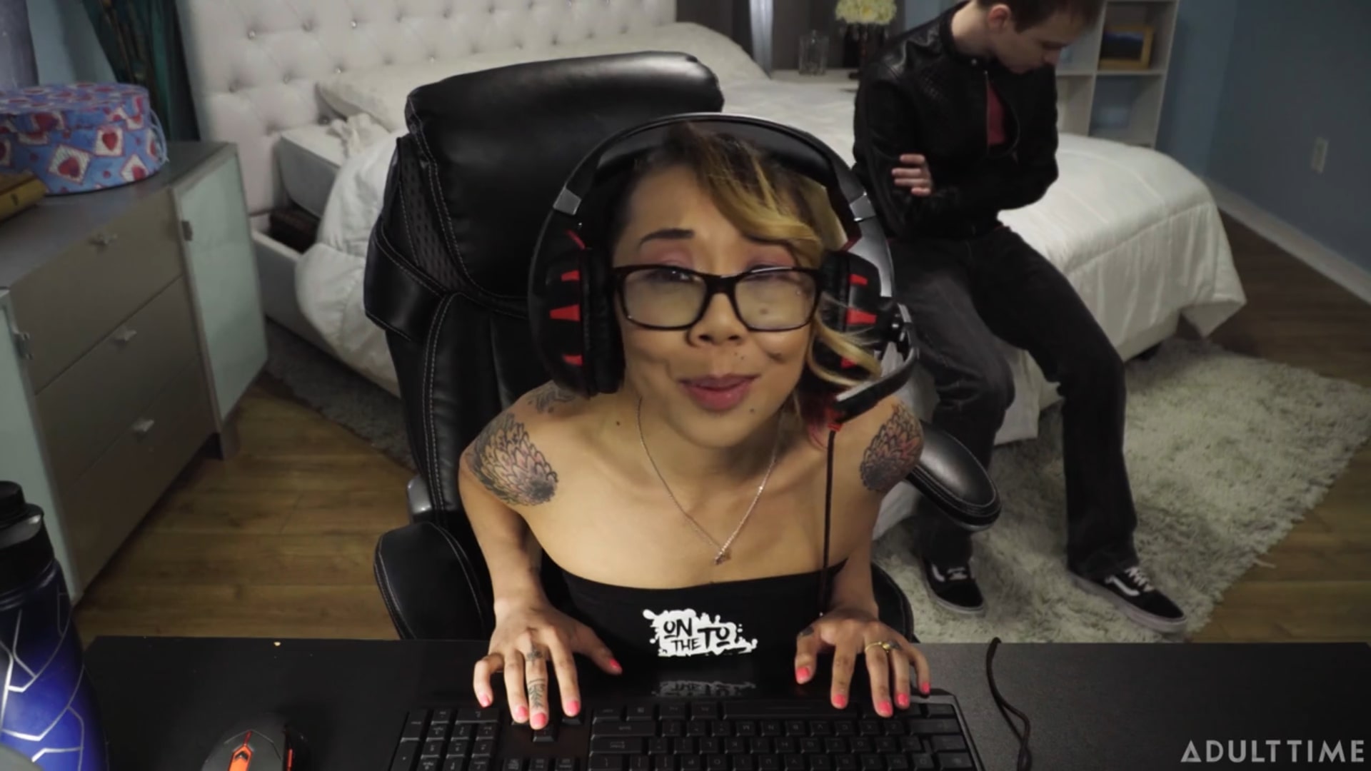 AdultTime: Kimberly Chi Gaming Session.