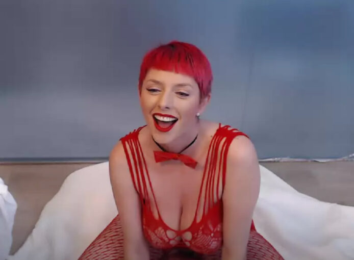 Nellabella_ Serves Red Hot Passion In A New Room