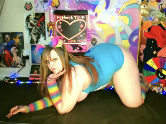 BabyZelda Brings A Pop Of Color And A Lot Of Booty In Her Beary Cute Care Bear Show